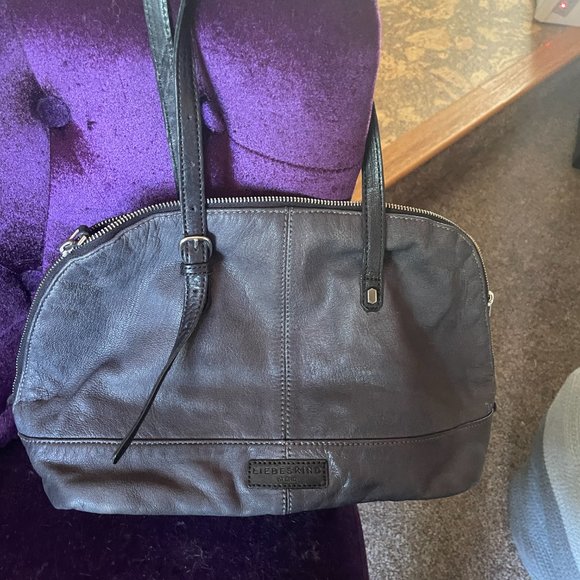 Liebeskind Berlin soft leather bag - Picture 3 of 6